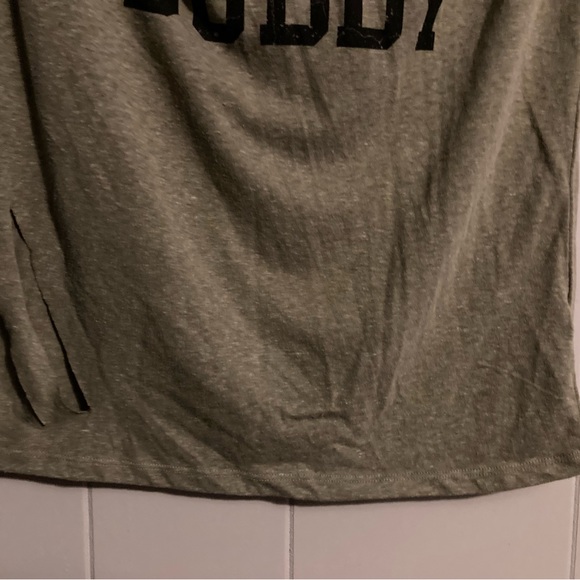 👚(bundle 4 items w/👚for $16) Beer Buddy ripped T-top - Picture 7 of 12